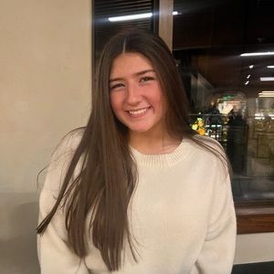 Meet your Posher, Mia